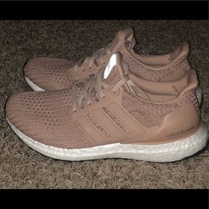 Adidas Ultra Boost sz 6.5